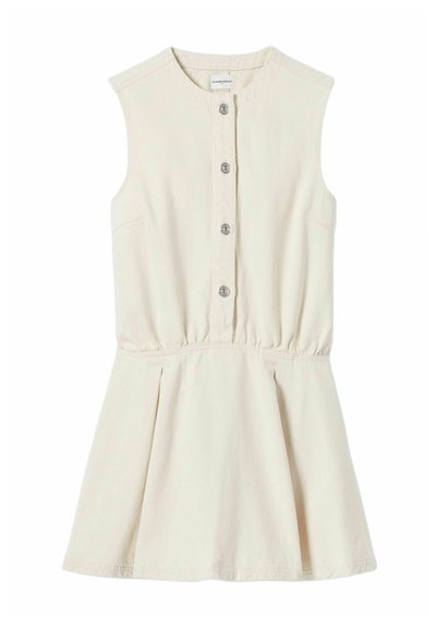 Vestido sin mangas beige con botones en el frente, cintura elástica y falda plisada. Hecho de algodón, cuenta con bolsillos laterales y escote redondo.