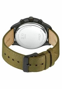 Edelstahlarmbanduhr mit einem runden schwarzen Gehäuse und einem Glasboden, ausgestattet mit einem strukturierten olivgrünen Stoffarmband und schwarzen Metallkomponenten.