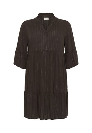 Rochie neagră cu un design cu volane, având un guler și mâneci cu volane, confecționată dintr-un material ușor, cu dungi verticale subtile.