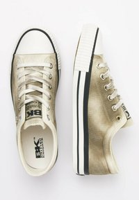 British Knights Tenis Etros Para Hobre, Negro/Blanco, 7.5 US
