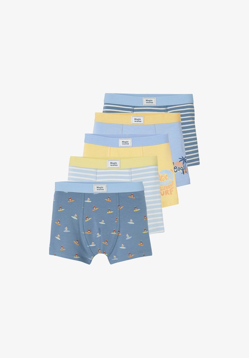 Fünf Paare Jungen-Boxershorts in Blau- und Gelbtönen, mit Surfern, Streifen, Palmen und "Magic Waves"-Markenlogo.