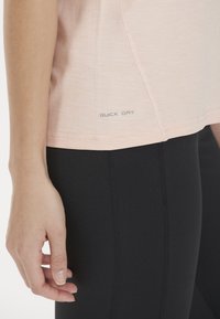 Endurance WANGE MELANGE - Sport T-Shirt - dusty peach