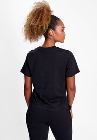 Hummel PAOLA REGULAR - T-shirts basic - black