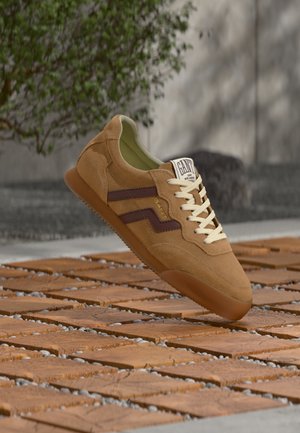 GANT, BEYLANA - Sneakers - nut