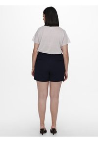 ONLY Carmakoma GOLDTRASH LIFE EASY JRS - Rövidnadrágok - night sky