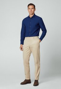 Hackett London SANDERSON beżowy