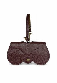 Porte-clés en cuir bordeaux avec finition texturée, bords arrondis, deux compartiments ronds et une fermeture à pression dorée. Comprend une lanière pour le poignet.