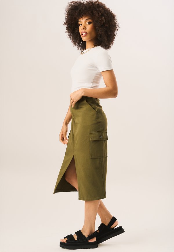MIDI - Pencil skirt - khaki3