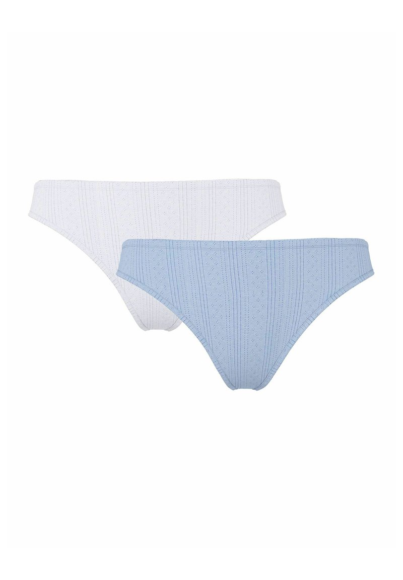 Deux culottes bikini pour femmes, l'une blanche et l'autre bleu clair, toutes deux avec des motifs subtils à rayures verticales.