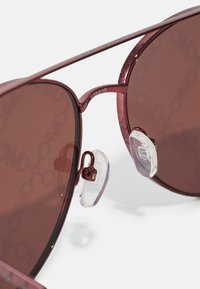 Michael Kors ARCHES - Lunettes de soleil - cordovan