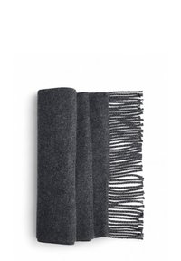 Écharpe tissée grise avec des extrémités effilochées. Fabriquée en tissu doux, elle présente une texture uniforme et une forme rectangulaire avec des bords lisses.