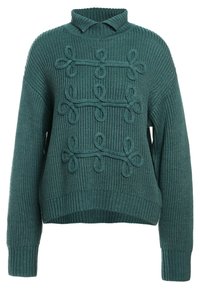 Groene gebreide trui met hoge kraag, voorzien van texturele lussenpatronen over de voorkant en geribde manchetten en zoom.