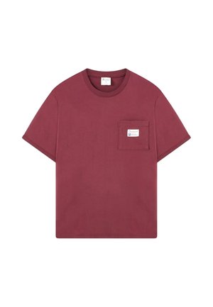 T-shirt a maniche corte color granata con scollo rotondo e una piccola tasca applicata sul petto sinistro con etichetta logo bianca.