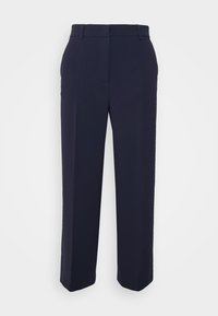 Pantaloni blu navy su misura realizzati in tessuto leggero, con design a gamba dritta, piega frontale e passanti per cintura.