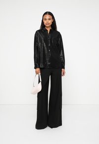 HUGO ESKIL - Camicia - black
