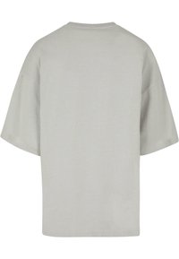 Merchcode NEW YORK WORDING HUGE TEE - T-shirts print - lightasphalt