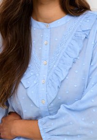 Culture Blusa - light blue