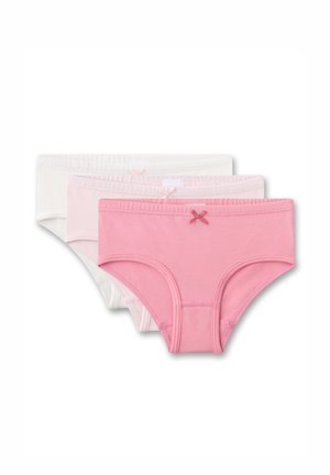 Drie paar katoenen ondergoed: één wit, één lichtroze en één donkerder roze. Elk heeft een elastische tailleband en kleine strikjes aan de voorkant.