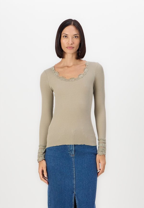 Long sleeved top - laurel oak