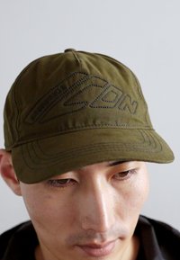 DSQUARED2 ICON Kapa - khaki