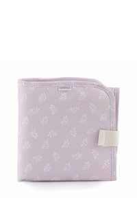 Bolsita de tela de lavanda plegada con estampados botánicos blancos, una pequeña etiqueta que dice "cambrass" y un lazo de tela beige en el lateral.