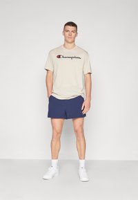 Champion ICONS CREWNECK WITH LARGE LOGO - Triko s potiskem - beige