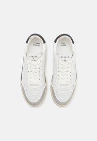 Copenhagen Studios CPH253 X TONI GARRN - Baskets basses - white/grey