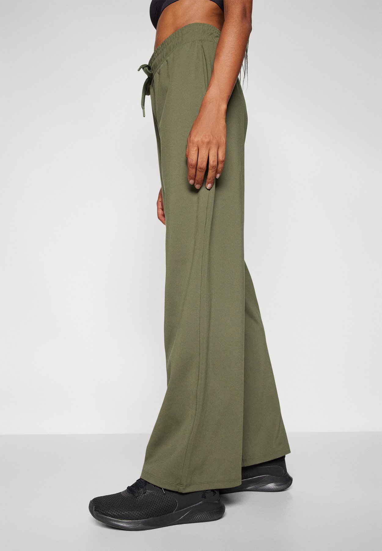 MOTION OPEN PANT
