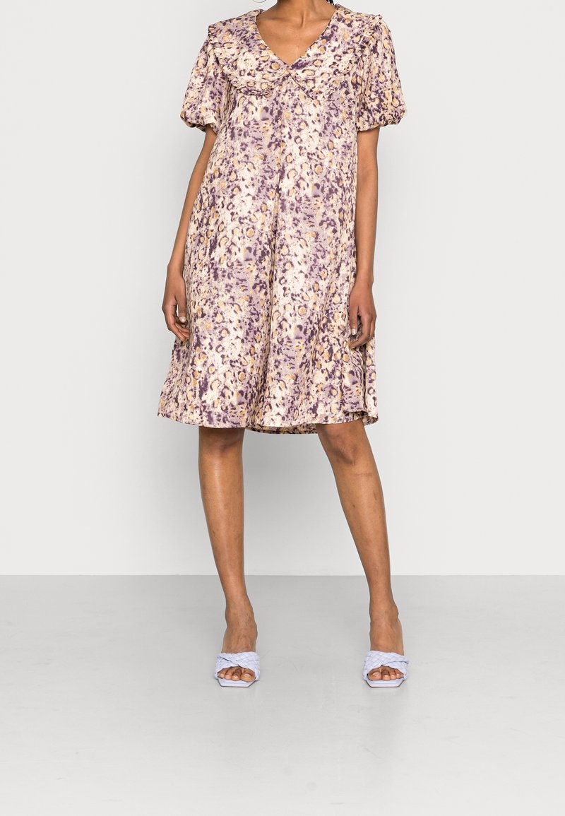 Love Copenhagen Vardagsklänning - purple