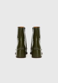 Chie Mihara BRIT - Wedge Ankle Boots - dunpak mili