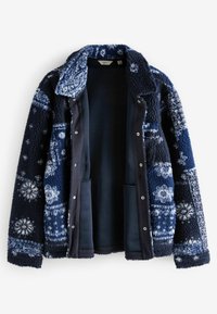 Blauwe fleece jas met een patroonstructuur, met een gevoerde binnenkant, drukknopen en grote zakken. Het ontwerp bevat witte sneeuwvlokmotieven.