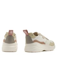 RYŁKO Sneakersy niskie