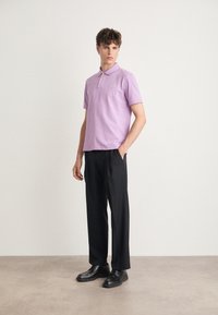GANT CONTRAST RUGGER - Polo marškinėliai - orchid lilac