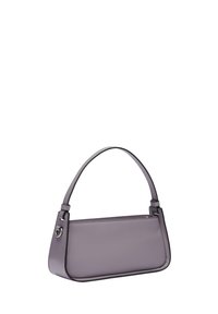 Lila Lederhandtasche mit rechteckiger Form, kurzer Schulterriemen, schwarzem Besatz und glatter Oberfläche. Verfügt über einen Reißverschluss und runde Beschläge.