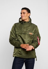 Alpha Industries - HPO ANORAK - Chaqueta de entretiempo - dark green Imagen en miniatura 1