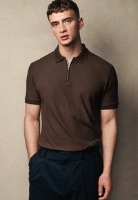 Next TEXTURED - Pikeepaita - chocolate brown