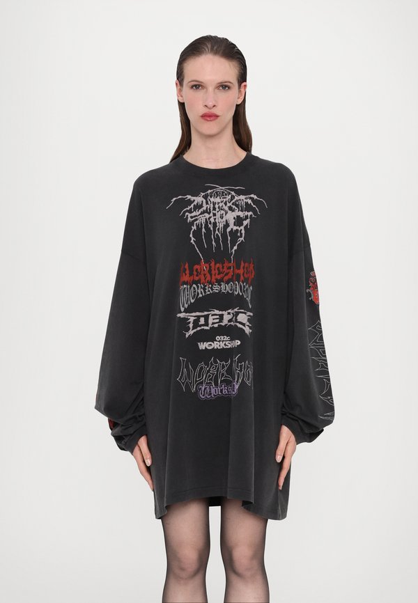 TELEPRESENCE OVERSIZED LONGSLEEVE - Long sleeved top