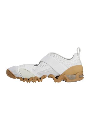 Zapatillas de entrenamiento - cloud white ivory sage