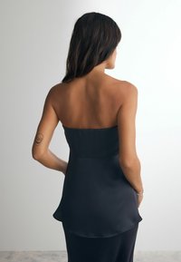Next PEPLUM BANDEAU REGULAR FIT - Pusero - black