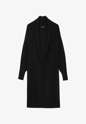 Cardigan noir en tissu doux, avec un col châle, une ouverture devant et des manches longues. Aucun système de fermeture ni motif visible.