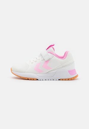 OMNI1 JR VC UNISEX - Zapatillas de entrenamiento - white/pink