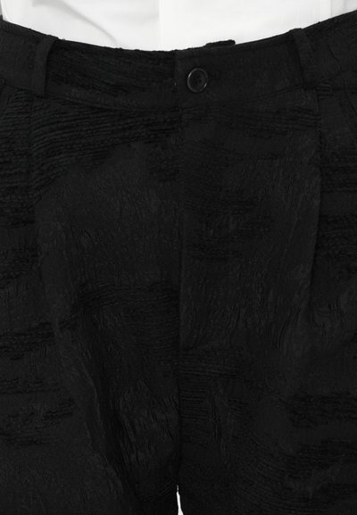Henrik Vibskov ONE PANTS - Nohavice - fishes black