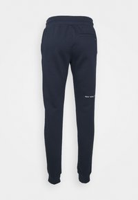 Tommy Hilfiger MULTI PLACEMENT TRACKSUIT SET - Fato de treino - desert sky
