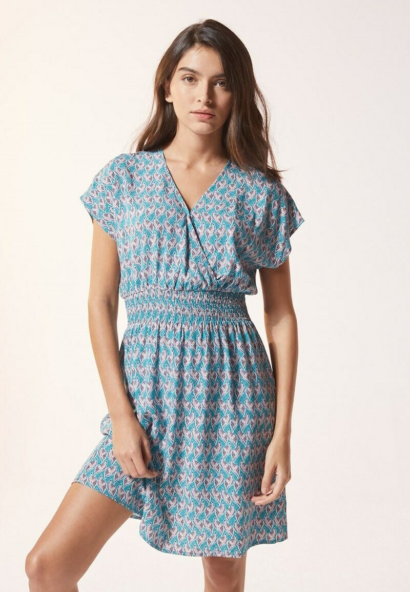 etam robe