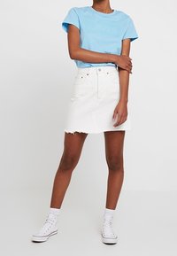 Levi's® Falda acampanada - white