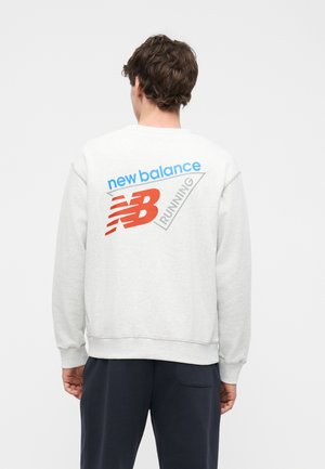 New Balance, CLASSIC TRI LOGO UNISEX - Sweatshirt - ash heather