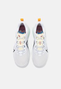 Nike Performance REACT TERRA KIGER 9 - Laufschuh Trail - white/black/court blue/cedar/alabaster