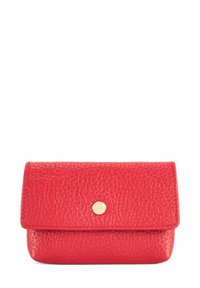 Czerwony skórzany portfel o teksturowanym wykończeniu, ze złotym zapięciem na zatrzask i prostokątnym kształcie. Posiada wyraźne krawędzie i kompaktowy design.