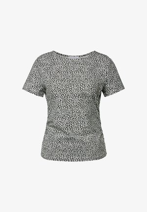 Czarna koszulka z krótkim rękawem z białym wzorem kwiatowym, wykonana z lekkiego materiału, z okrągłym dekoltem i luźnym krojem.