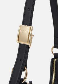 Valentino Bags NEASY - Kézitáska - nero